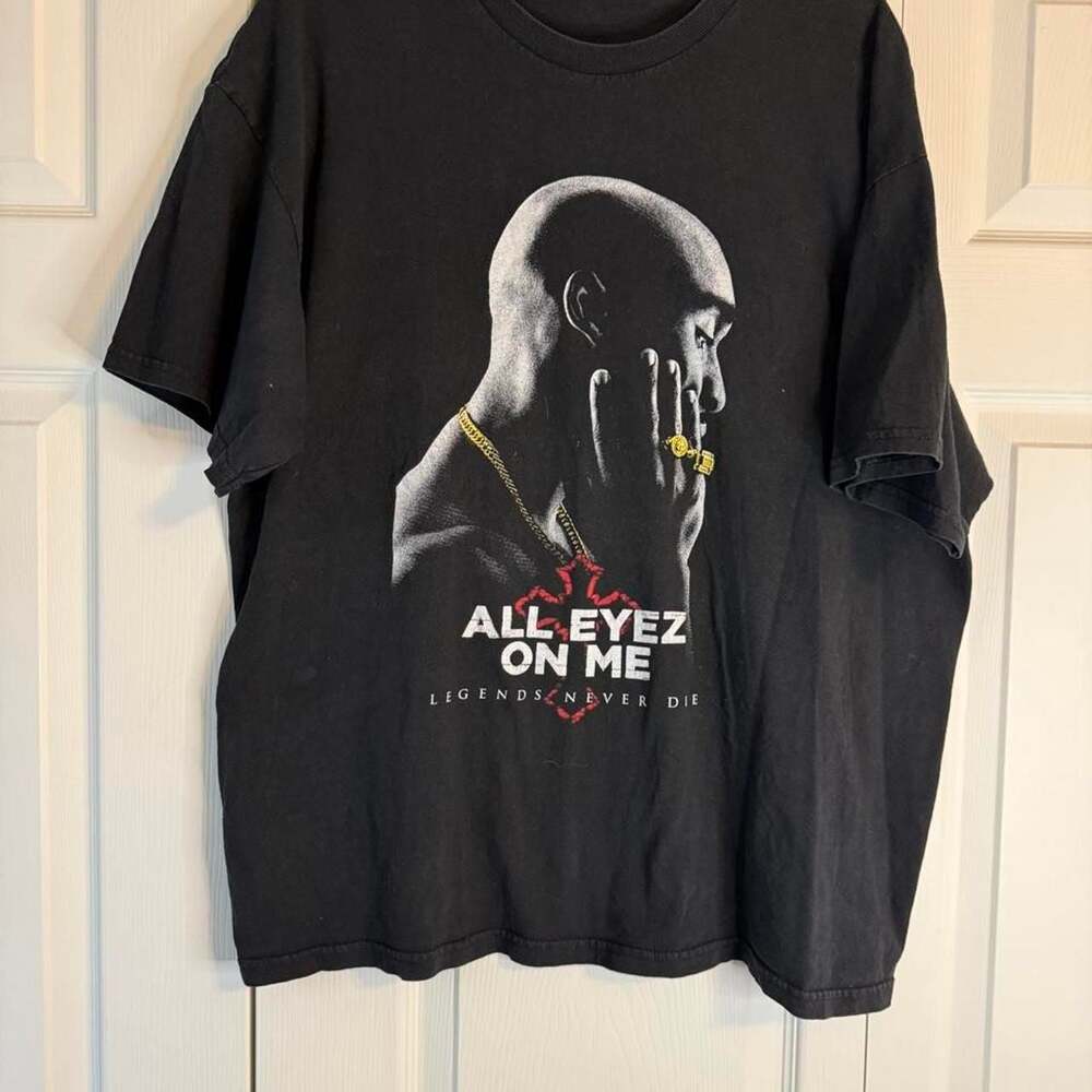 Tupac Shakur All Eyez On Me Legends Never Die Graphic T-Shirt XL
